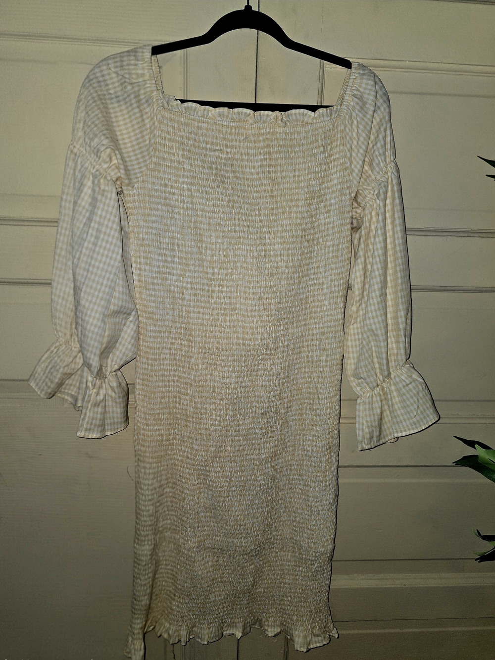 Women’s Cream Smocked Gingham Sleeve Dress